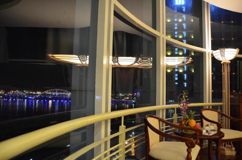 太阳河酒店 岘港 外观 照片